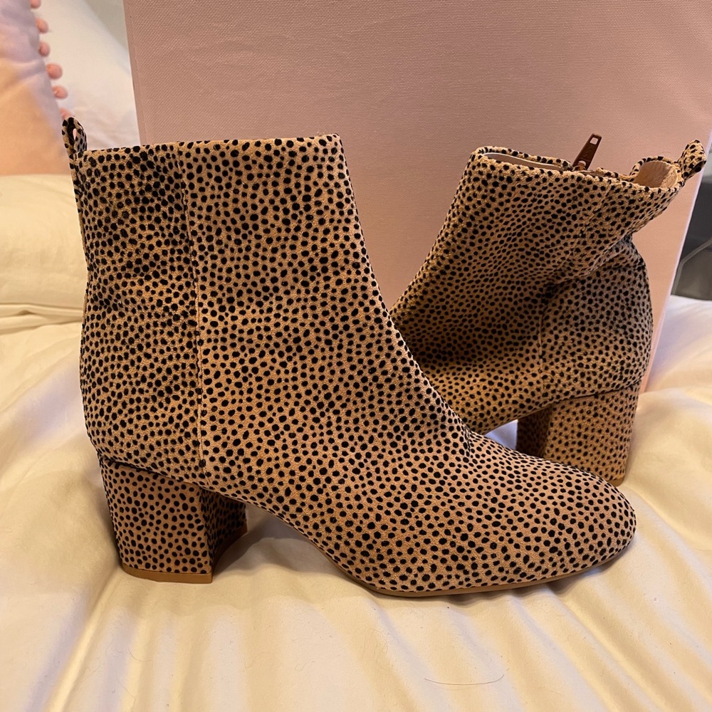 Gianni Bini Suede Brown and Black Speckled Booties